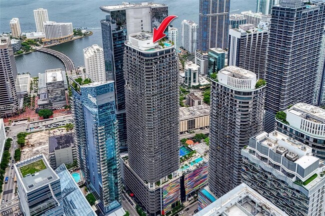 Building Photo - 801 S Miami Ave