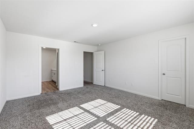 Building Photo - 402 Marsh Ln