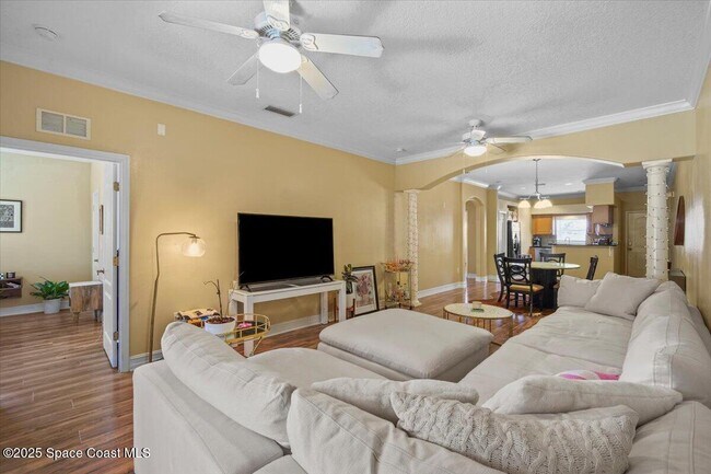 Building Photo - 2097 Hidden Grove Ln