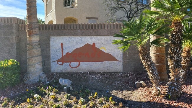 Primary Photo - Downstairs Condo Near Summerlin