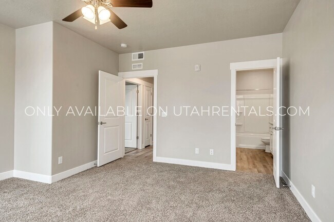 Building Photo - 1128 S 820 E