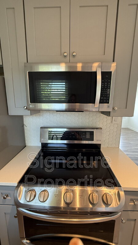 Building Photo - 908 Spaulding Dr
