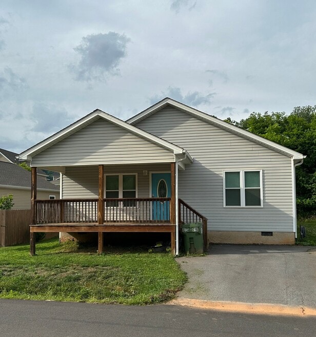 Building Photo - 28 Quinn Hill Ln