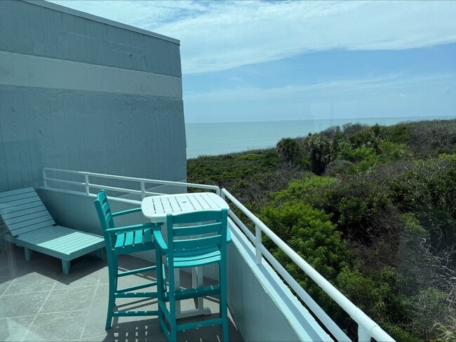 Building Photo - Beach Front in Melbourne Beach