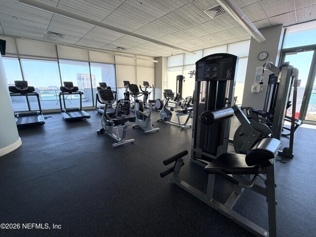 Building Photo - 1431 Riverplace Blvd