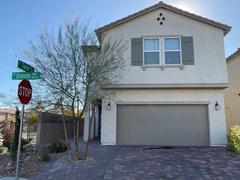 Building Photo - 8527 Dianchi Ave