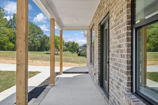 Building Photo - **RARE CUSTOM HOME QUALITY NEW CONSTRUCTION THAT'S HARD TO FIND ON A FINISHED, MOVE-IN READY HOME**