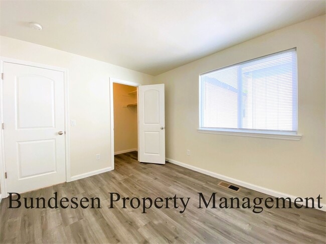 Building Photo - 747 Fresno Ave