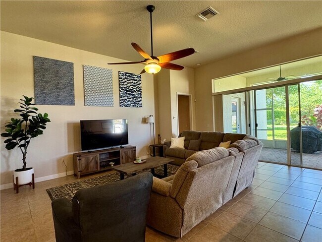 Building Photo - 3318 Burlington Pl SW