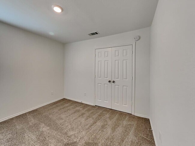 Building Photo - 18835 Wembley Vis Trl