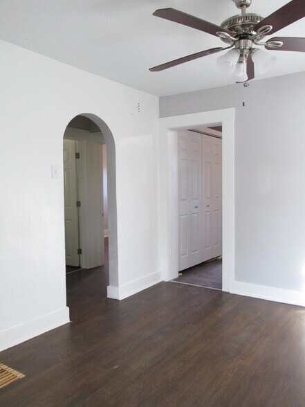 Building Photo - 3532 Garfield St