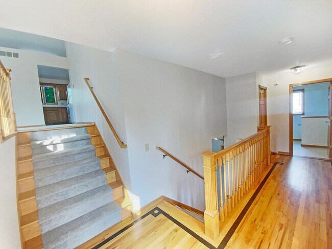 Building Photo - 3647 Ironwood Ct SW