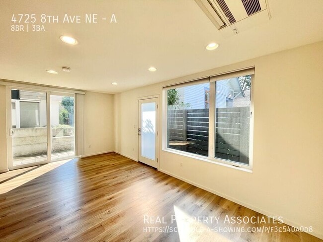 Building Photo - 4725 8th Ave NE