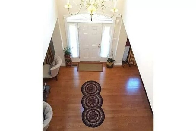 Building Photo - 5 Bedroom 4.5 Bathroom Single Family Home ...