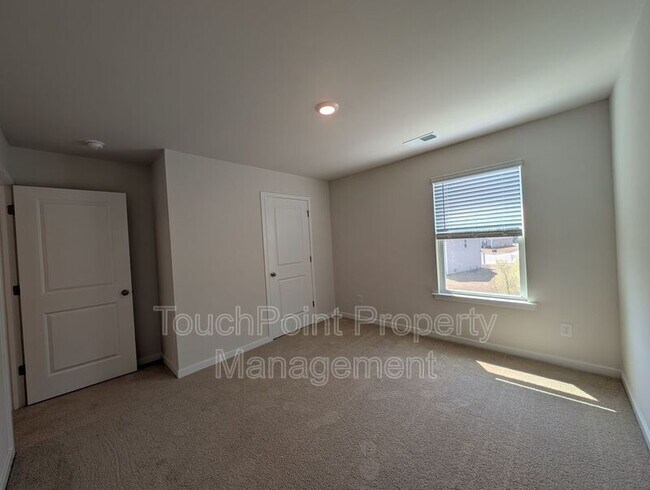 Building Photo - 3433 Austin Duncan Dr