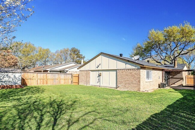 Building Photo - 24115 Anchor Ranch Dr