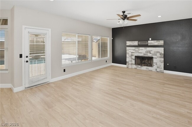 Building Photo - 747 Canyon Crest Dr