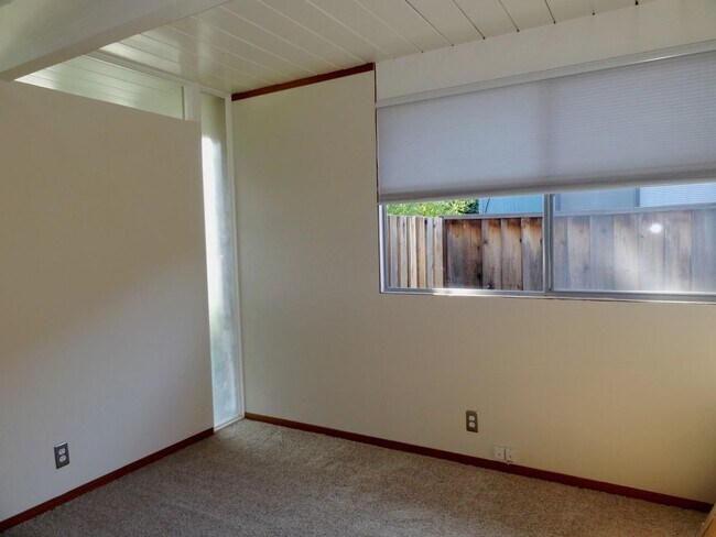 Building Photo - High-End San Jose 4 Bedroom Eichler