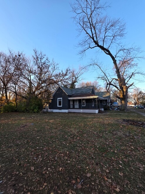 Building Photo - 1811 N Morgan St