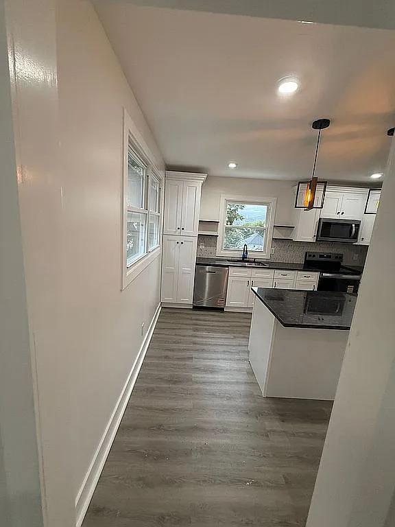 Building Photo - 1105 Quincy Ave