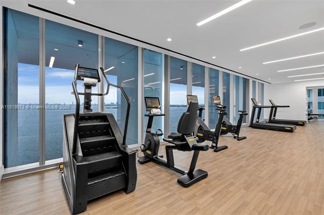 Building Photo - 17201 Collins Ave