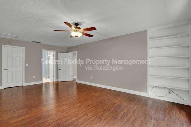 Building Photo - 7917 Carolina Ln