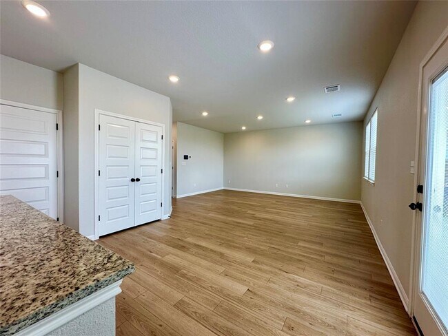Building Photo - 149 Gullivers Dr