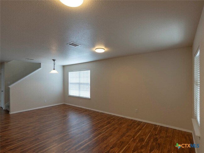 Building Photo - 424 Copper Hill Dr