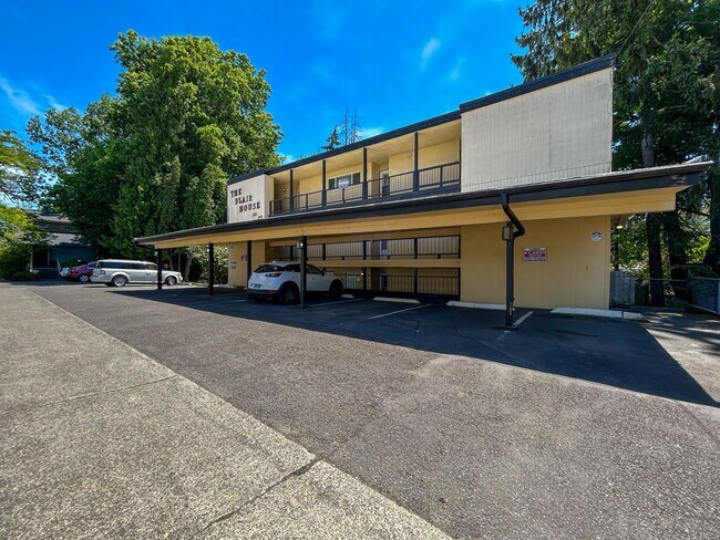 Building Photo - 227 24th St SE