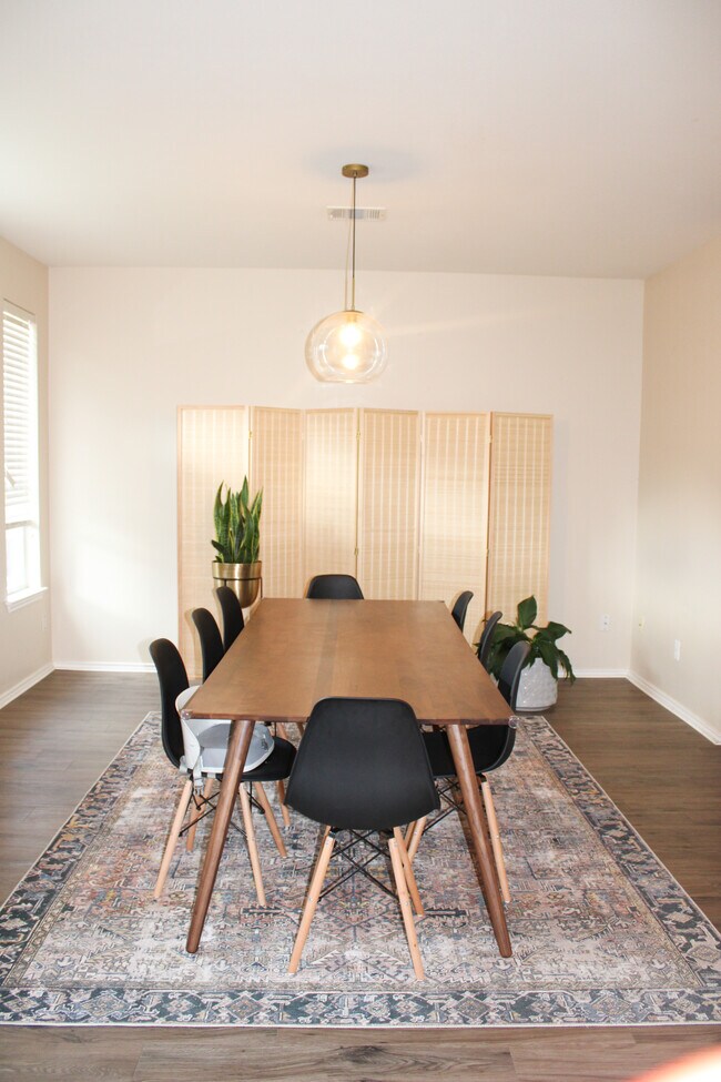 downstairs, dining room - 1607 Kemah Dr