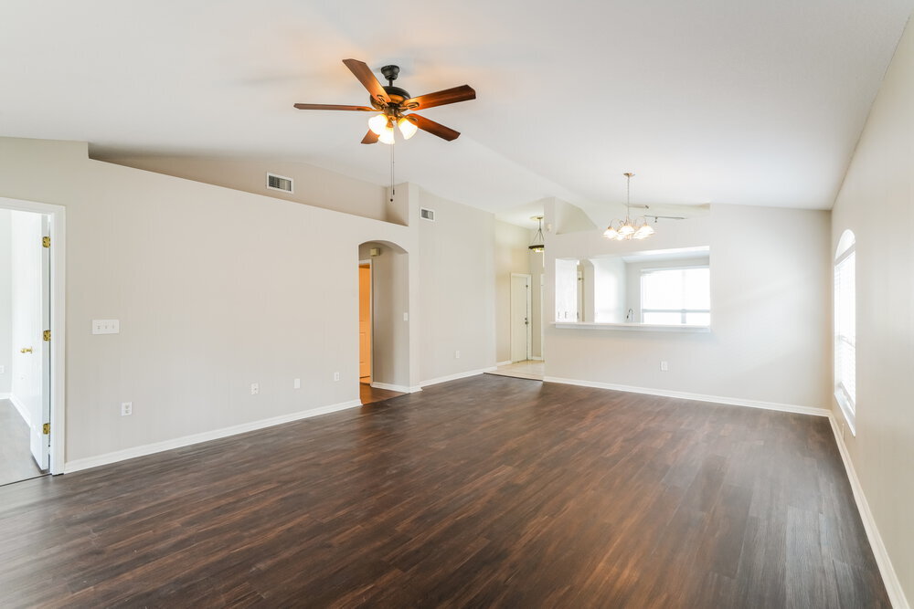 Building Photo - 29324 Birds Eye Dr