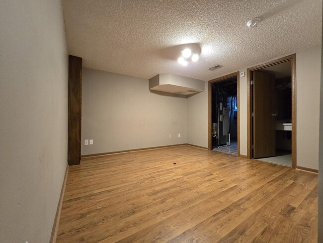 Building Photo - 5690 Kilbury Ln