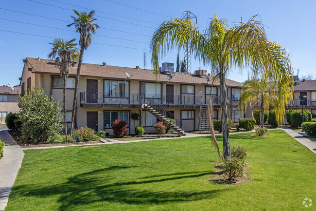 Building Photo - Las Palmas Apartments