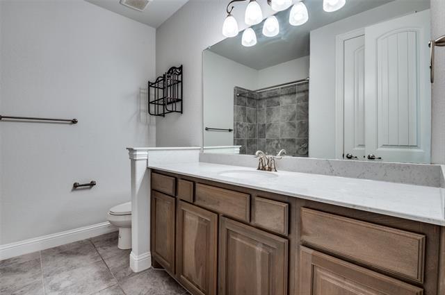 Building Photo - 426 Summer Grove Dr