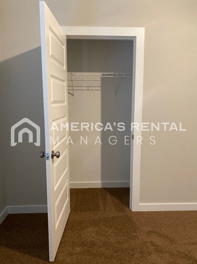 Building Photo - Home for Rent in Brookwood ... Available to View Now!!!