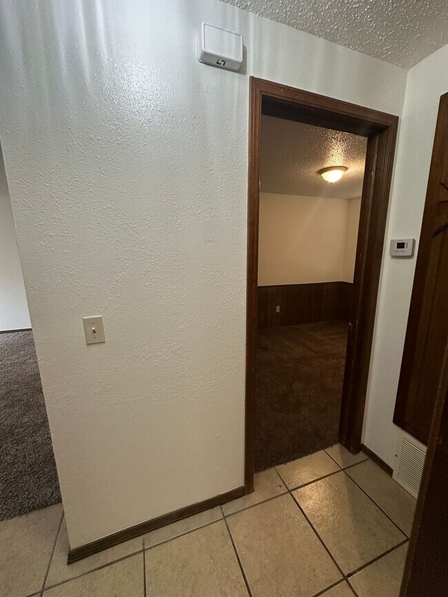 Building Photo - 4808 S Dimple Dr