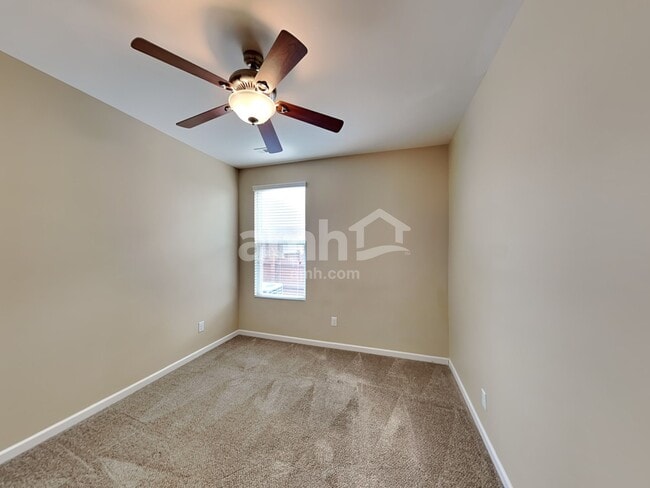 Building Photo - 207 S Dunnwood Ln