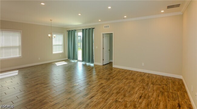 Building Photo - 8792 Cascade Price Cir