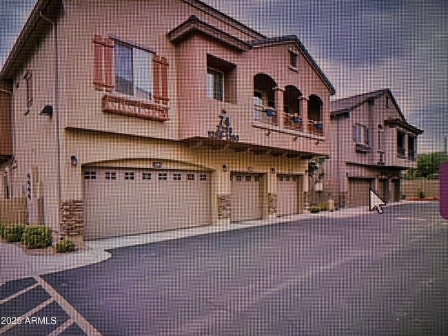 Building Photo - 2150 W Alameda Rd