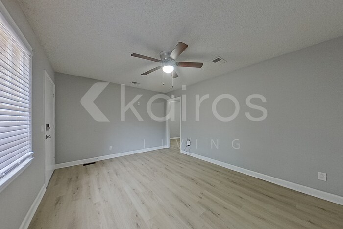 Building Photo - 1822 Sedgefield St