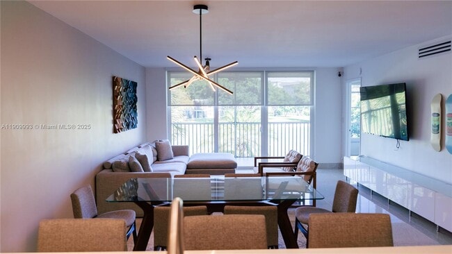 Building Photo - 4017 N Cypress Dr