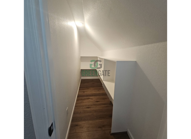 Building Photo - Gorgeous 1 Bedroom, 1 Bathroom Home Availa...