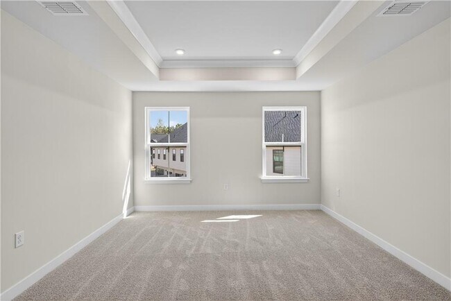 Building Photo - 325 Enchanted Ct