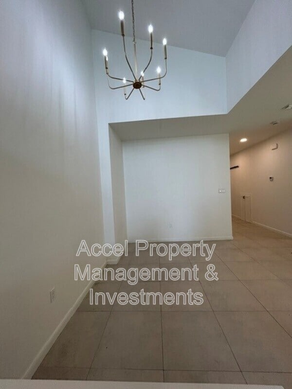 Building Photo - 209 N 28th St
