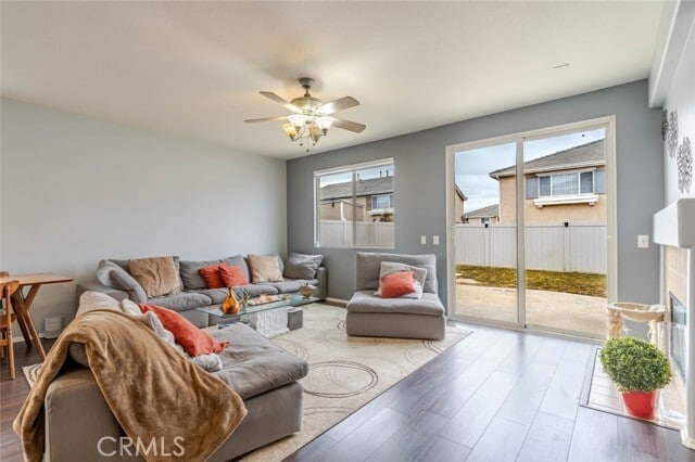 Building Photo - 39112 Desert Holly Ln