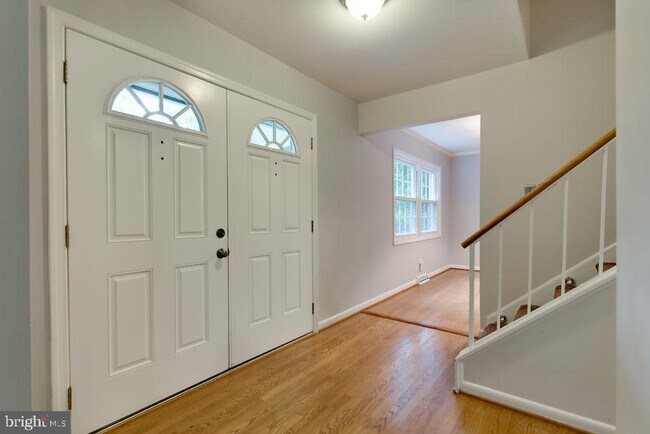 Building Photo - 2503 Fowlers Ln