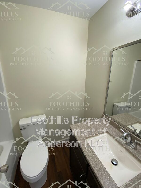 Building Photo - 108 Townsley Ct