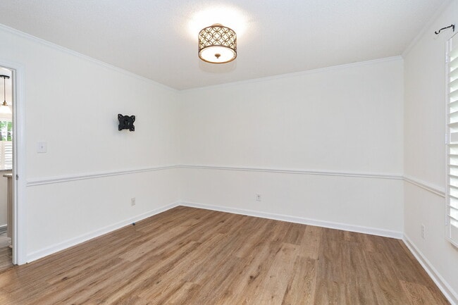 Building Photo - 6208 Bent Fork Cir
