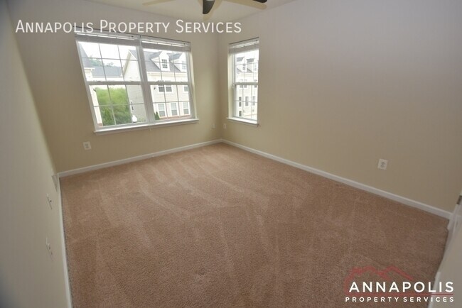 Building Photo - 717 Millhouse Dr