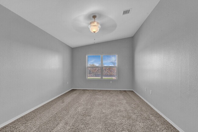Building Photo - 15180 Method Ave